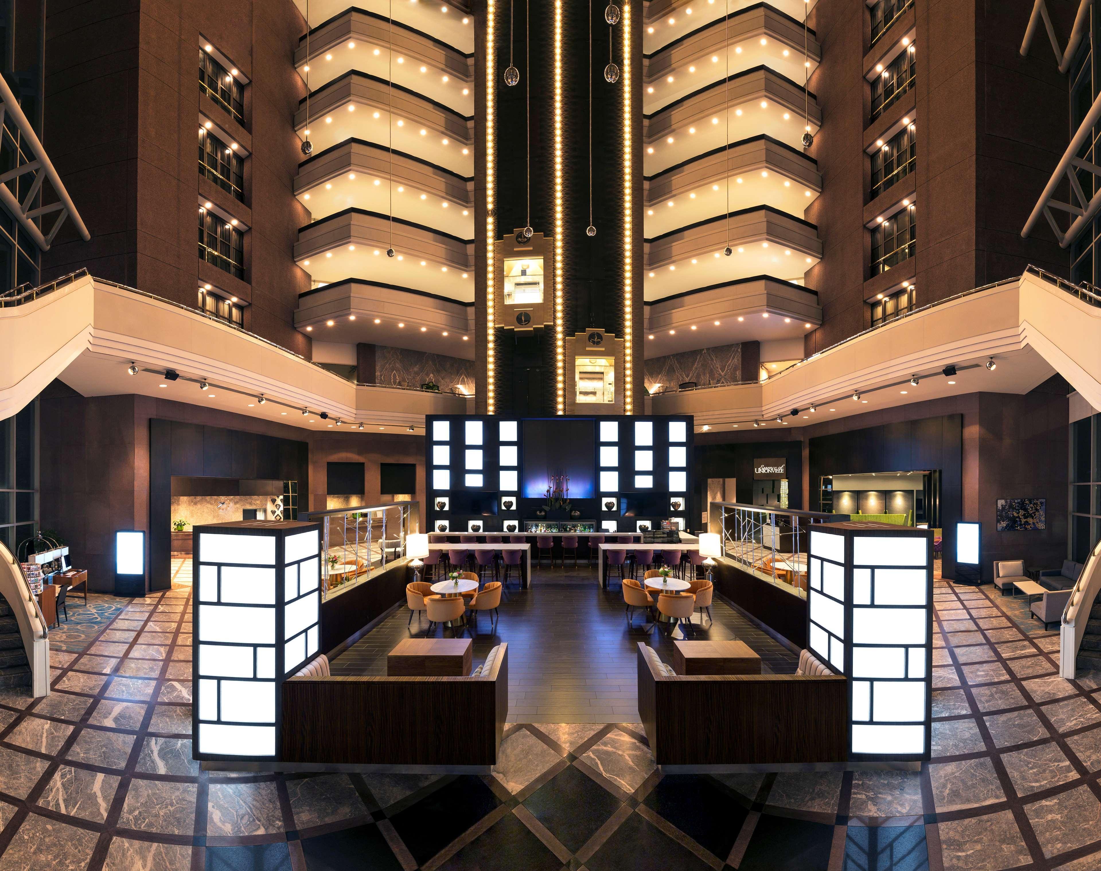Hilton Suites Toronto-Markham Conference Centre & Spa Exterior photo